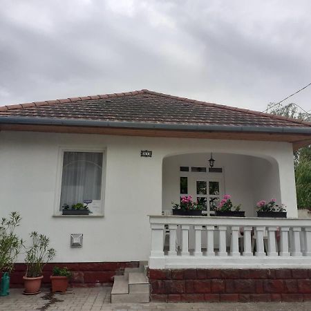 Anna Villa Balatonlelle Exterior foto