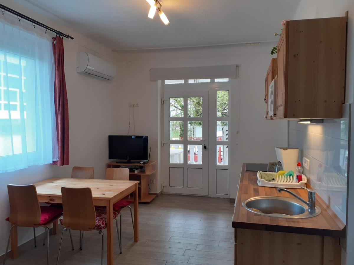 Anna Villa Balatonlelle Exterior foto